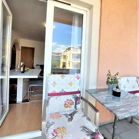 Apartment Dijana *