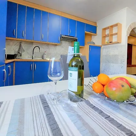Dijana Apartment *